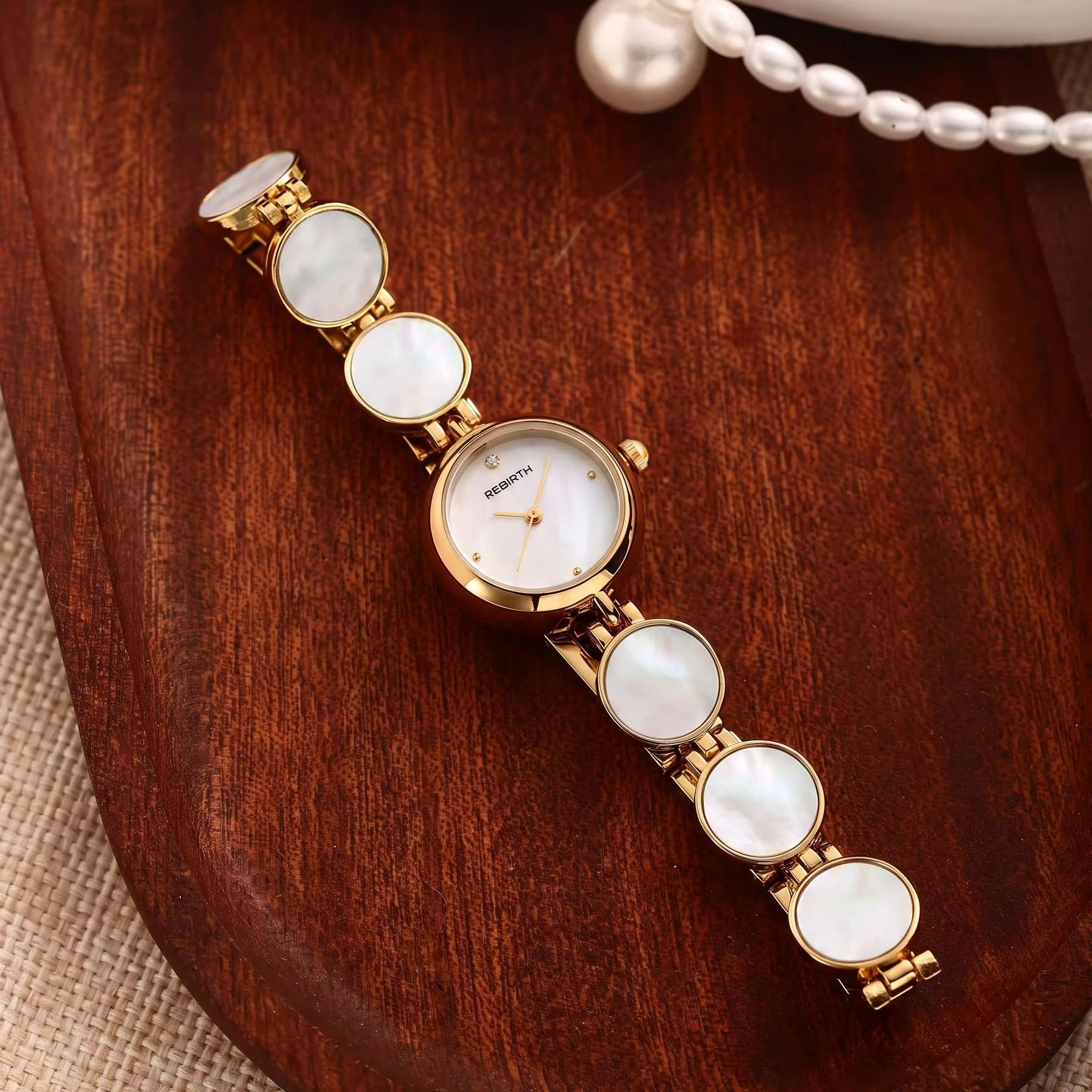 Light Luxury Jewelry-Style Wom - đánh giá và giá Jewels On Watches